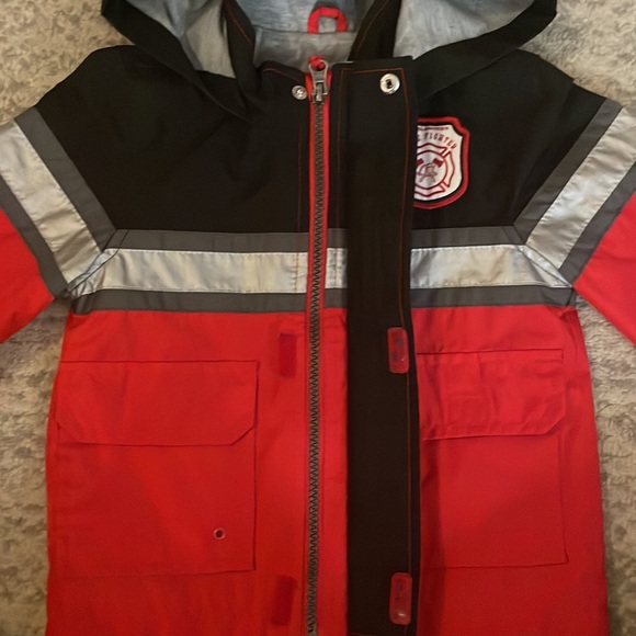 Carter’s Firefighter Rain jacket 2T - Picture 3 of 5